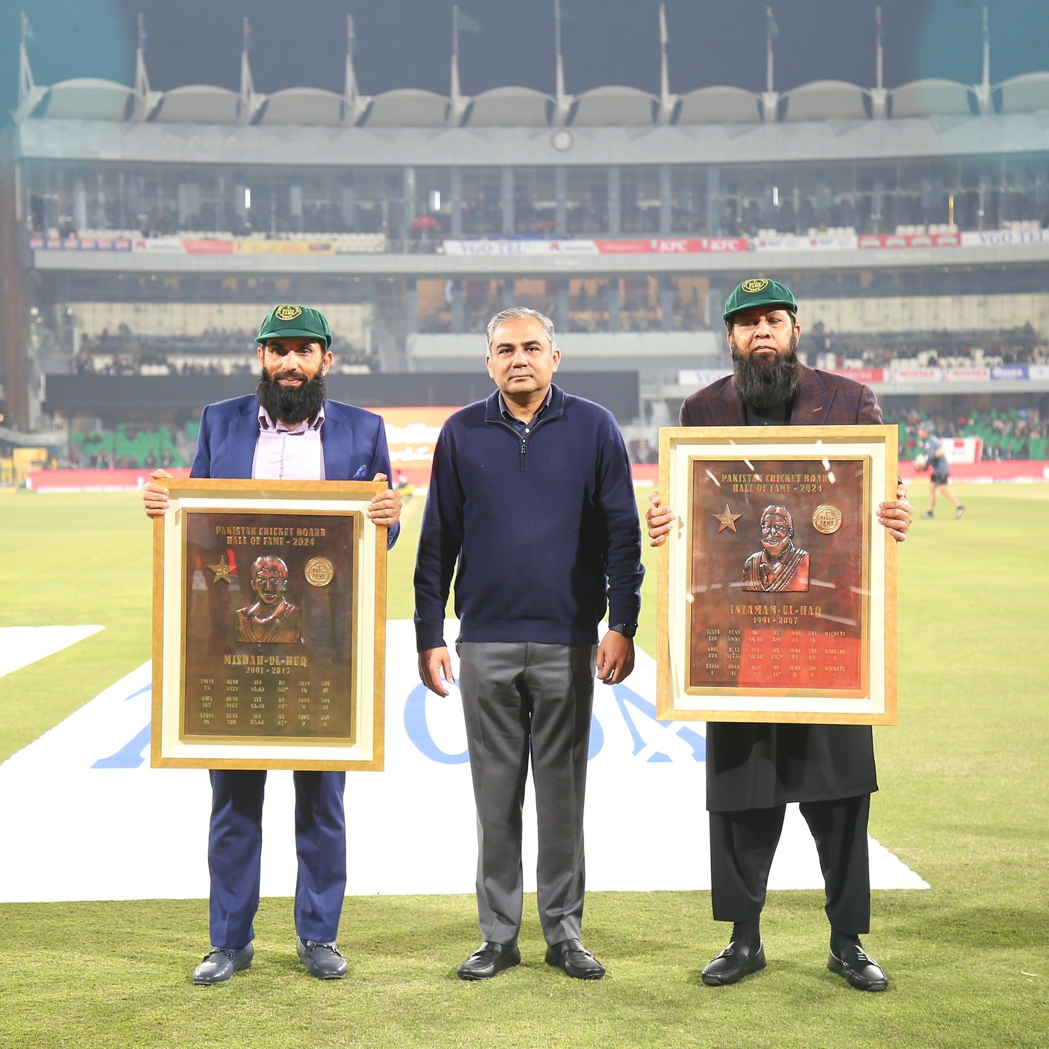 انضمام الحق، مصباح الحق کیلئے ہال آف فیم سوینئر 