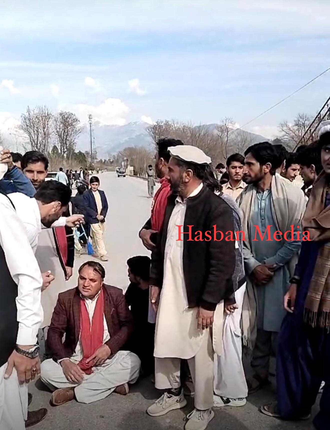 پولیو ڈیوٹی کے دوران شہید ہونے والے پولیس اہلکار  کے قاتلوں کے گرفتاری کیلئے مظاہرہ 