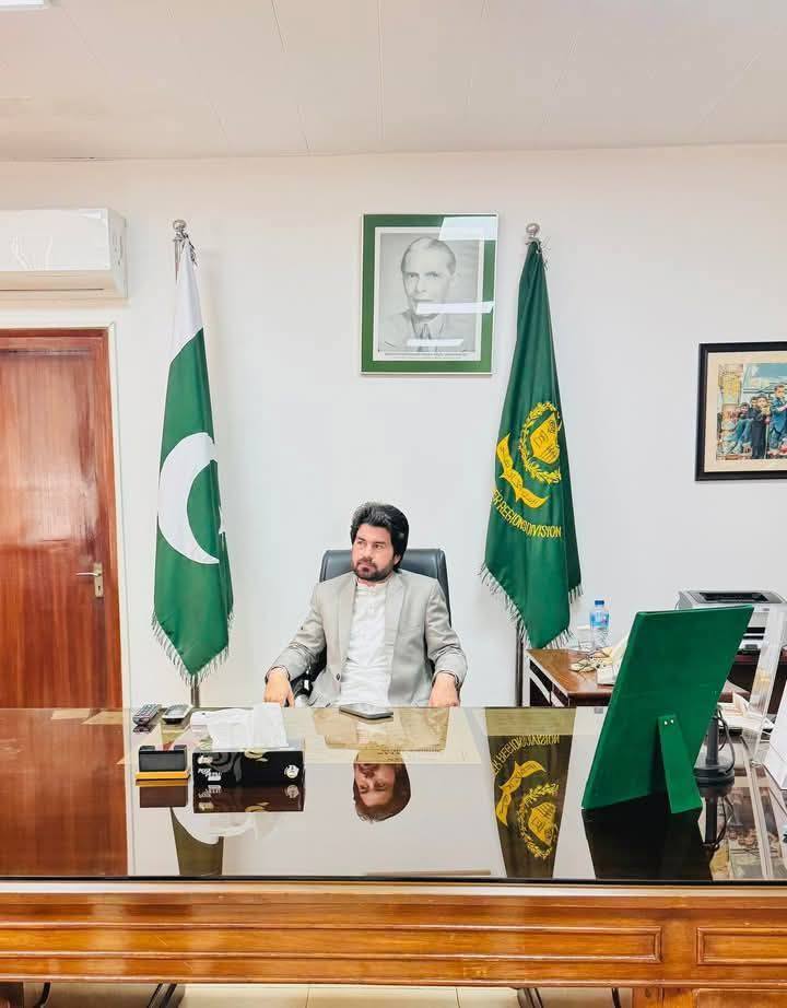 وفاقی وزیر مبارک زیب خان نے اپنے دفتر کا چارج سنبھال لیا