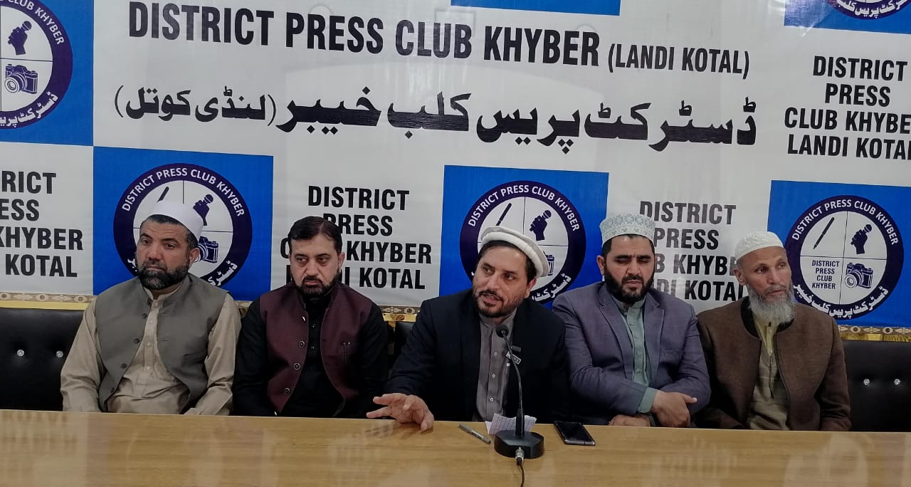  افغانستان کے ساتھ طورخم بارڈر کے دونوں جانب اقوام متاثر ہو رہی ہیں۔ شاہ فیصل آفریدی