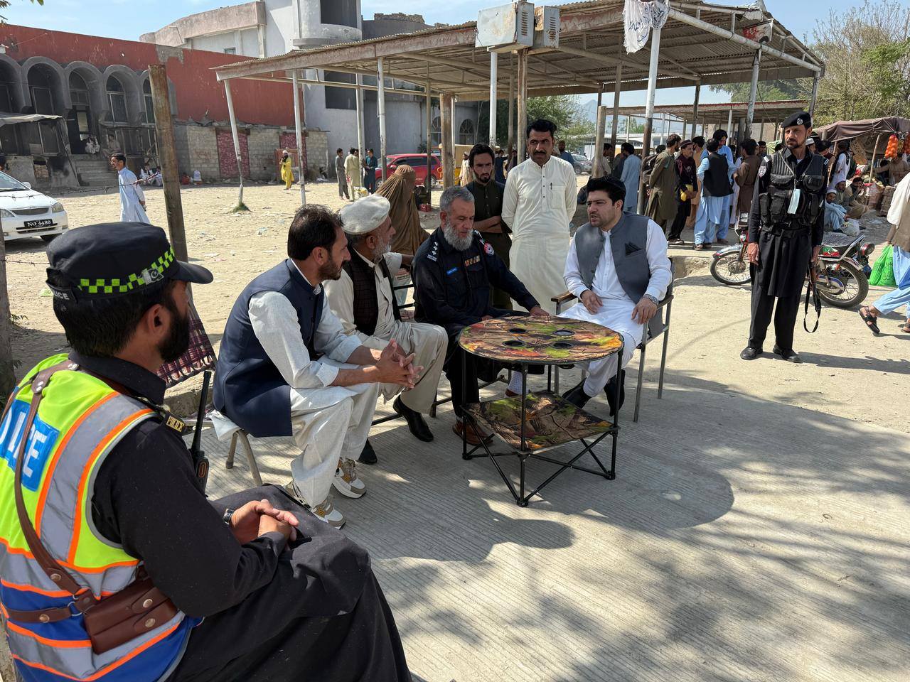 باجوڑ ، جناح بس ٹرمینل احتجاج ختم ، روڈ ٹریفک کیلئے بحال 