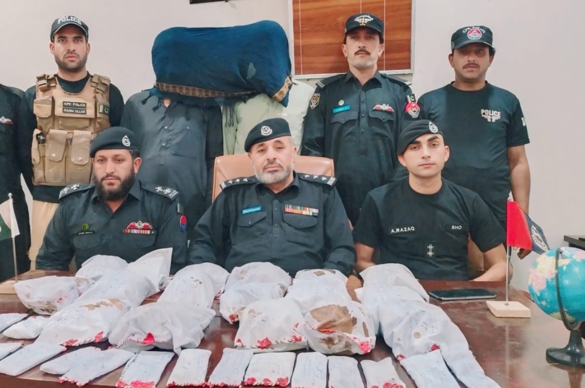باجوڑ میں منشیات سمگلروں کے خلاف بڑی کاروائی