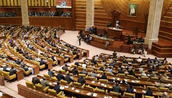 پنجاب اسمبلی میں اپوزیشن کو احتجاج مہنگا پڑ گیا،26 اراکین کی معطلی کے بعد اجلاس بلانے کا اختیار  بھی ختم