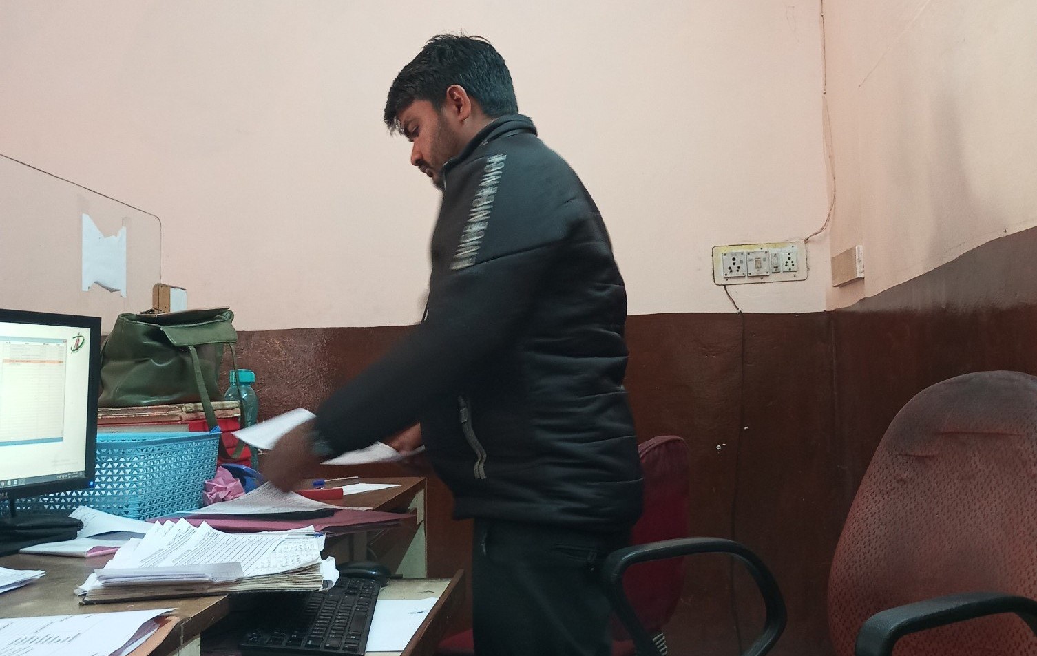 کلاس فور نوکریاں ختم۔ آئندہ کوئی بھی کلاس فور بھرتی نہیں ہوگی۔