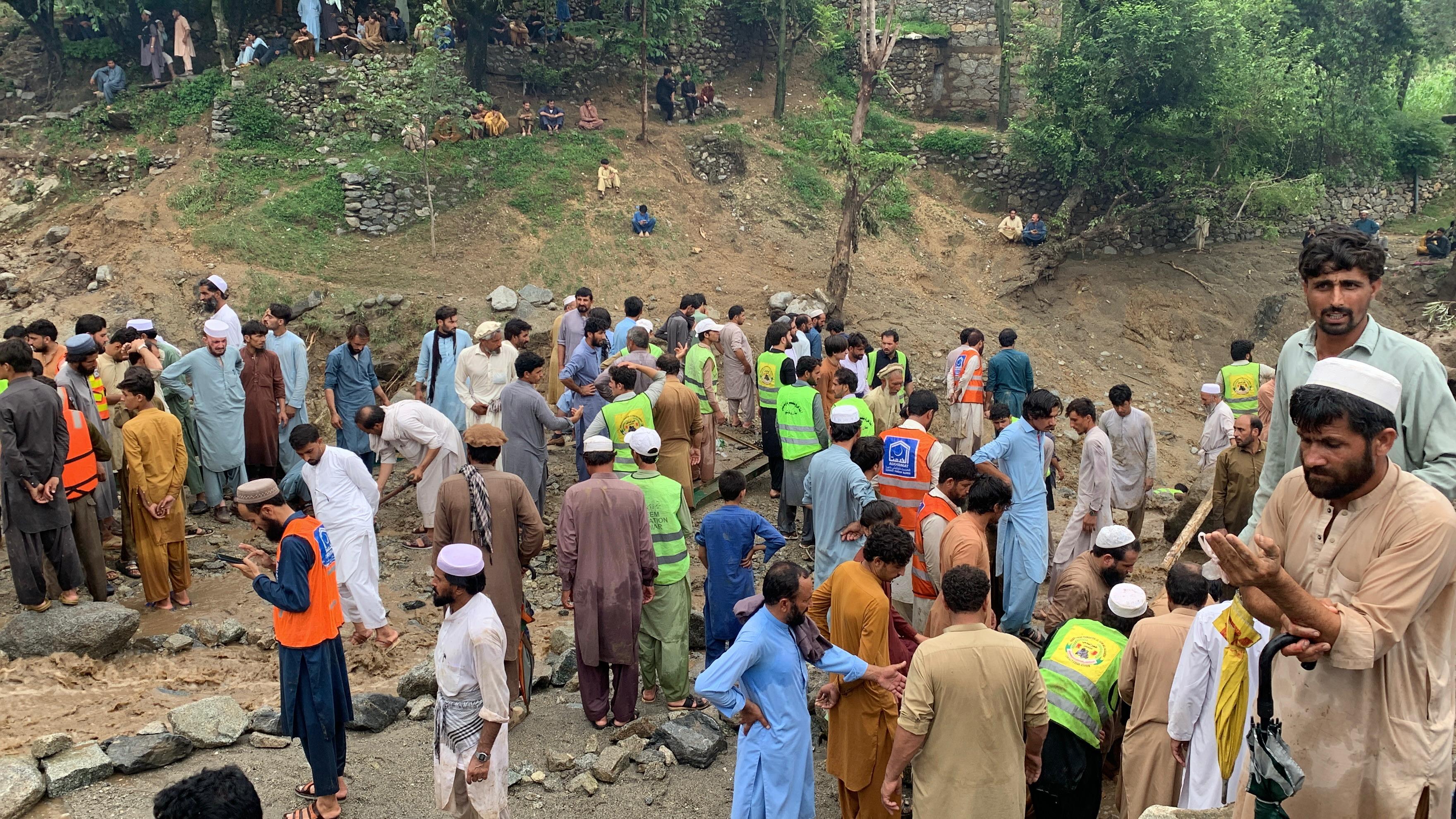 باجوڑ کے تحصیل سلارزئی میں بادل پھٹنے اور آسمانی بجلی گرنے سے21افراد جاں بحق ،5 زخمی 