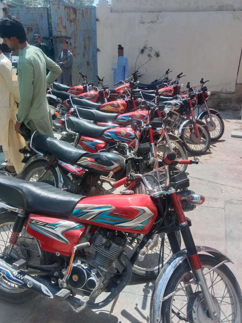 بغیر کاغذات اور بغیر نمبر پلیٹ موٹر سائیکل رکھنے والوں کے خلاف خصوصی کریک ڈاؤن جاری 