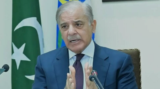 وزیر اعظم  شہباز شریف نے ٹیکس چوروں کیخلاف کاروائی کا حکم دیدیا۔