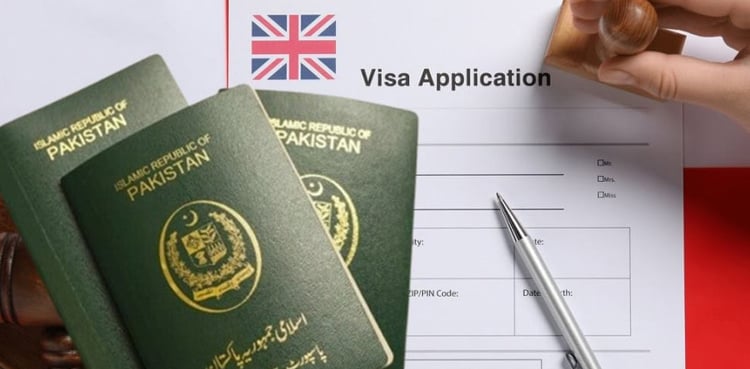 برطانیہ کا ویزہ ختم ہونے پر غیر ملکی طلبہ کو ملک چھوڑنے کا حکم، ای میلز کا آغاز