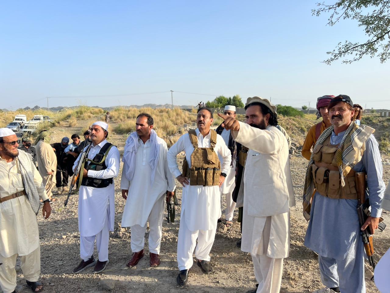 ڈی آئی جی بنوں سجاد خان کا تھانہ ڈومیل اور سرحدی علاقوں کا تفصیلی دورہ 