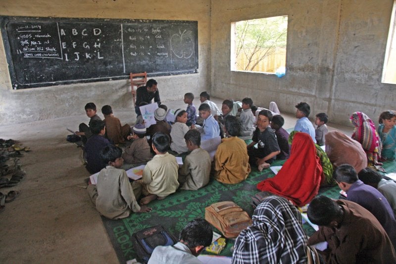  ایڈ ہاک وکنٹریکٹ پر بھرتی 14,001 اساتذہ کی مستقلی کیلئے کمیٹی تشکیل۔