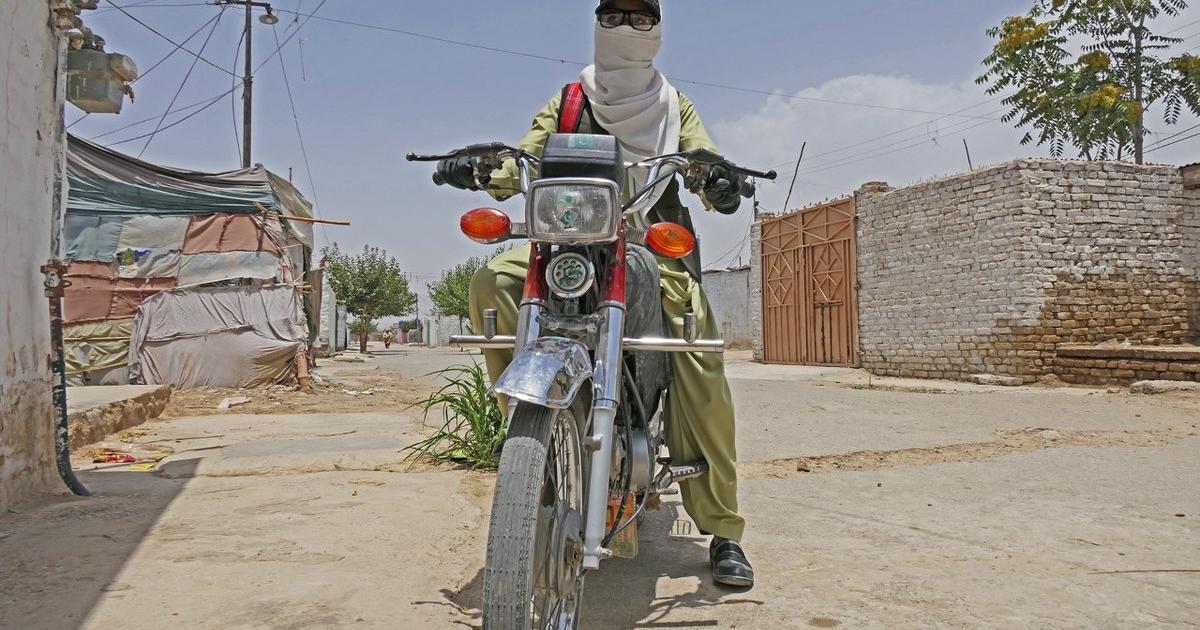 فاتحہ خوانی کیلئے آنے والا شہری موٹر سائیکل سے محروم۔