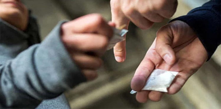 تعلیمی اداروں کو آئس سپلائی کرنے والا گروہ گرفتار۔