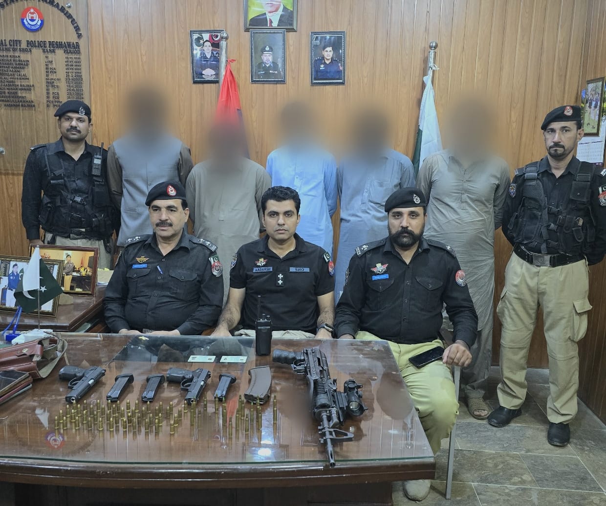 پشاور میں سود خوروں کیخلاف کریک ڈاؤن ،سود کے کاروبار میں ملوث ملزمان گرفتار۔