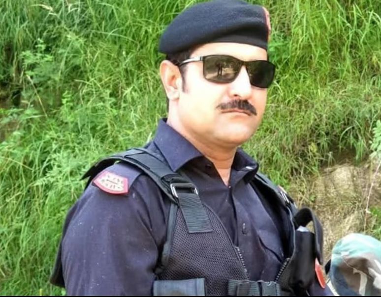 مٹہ میں لیویز اہلکار نے ایک شخص کو قتل کرکے خودکشی کرلی۔