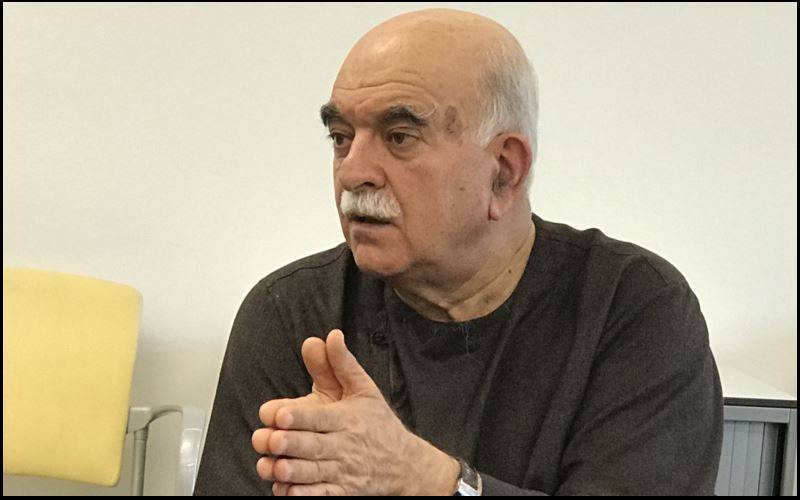  آئیں ایک دوسرے کو معاف کرتے ہیں تا کہ ملک میں جمہوریت مضبوط ہو سکے۔محمود خان 