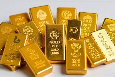 پاکستان میں سونا نئی بلند ترین سطح کے قریب، فی تولہ قیمت 5 لاکھ 90 ہزار سے تجاوز کا خدشہ