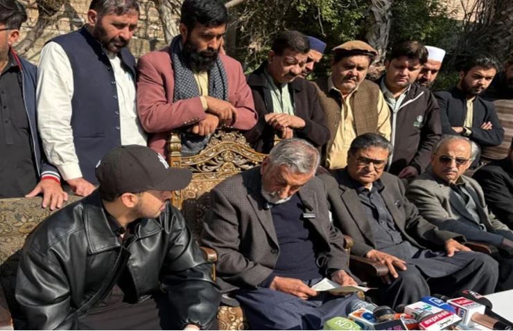 غلام احمد بلور کا پشاور کو الوداع اور پارلیمانی سیاست سے علیحدگی کا اعلان۔