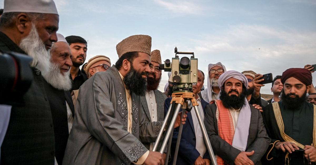 رمضان المبارک کا چاند دیکھنے کیلئے مرکزی رویت ہلال کمیٹی کا اجلاس آج پشاور میں ہوگا