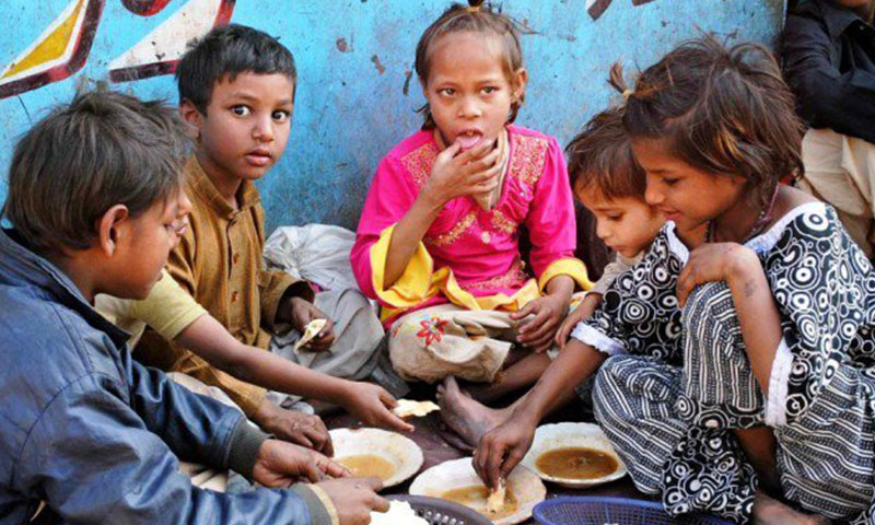 ملک میں تعلیمی ایمرجنسی، 2 کروڑ 53 لاکھ سے زائد بچے اسکولوں سے باہر، لڑکیوں کی تعداد سب سے زیادہ