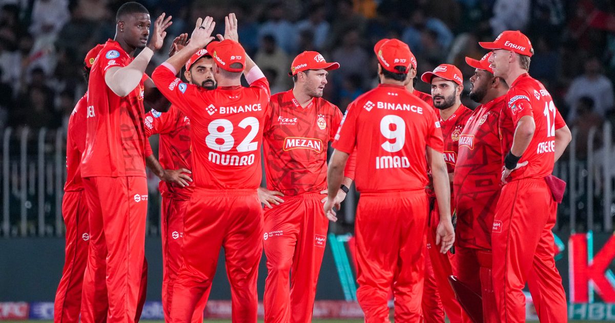 پی ایس ایل 11: اسلام آباد یونائیٹڈ میں ری ٹین کیے جانیوالے کھلاڑیوں کی رقم کا اعلان کردیاکس کو کتنی میں لیا