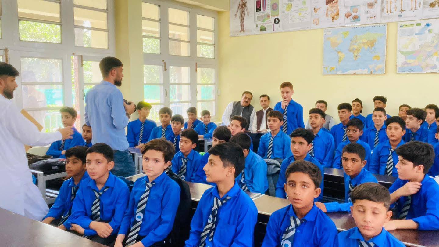 غیر قانونی مقیم افغان مہاجرین کے تعلیمی اداروں میں داخلوں پابندی