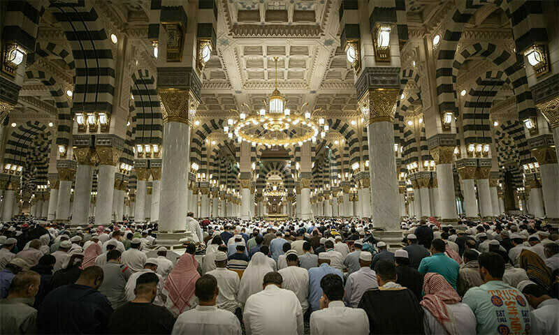 رمضان کا آخری عشرہ شروع ہوتے ہی حرمین شریفین میں 15ہزار سے زائد رجسٹرڈ افراد اعتکاف میں بیٹھ گئے۔