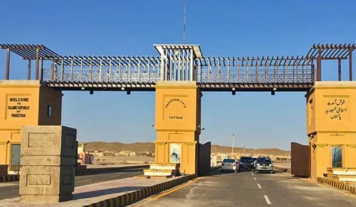 مشرق وسطیٰ کے حالات کے پیش نظر پاکستان نے پاک ایران باڈر کھول دی