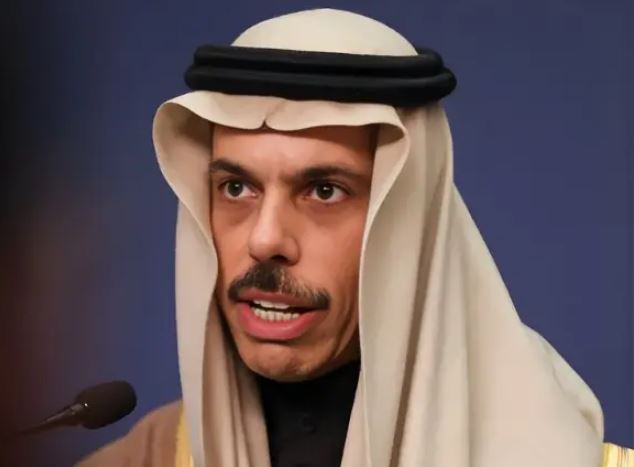 سعودی عرب کی ایران کو سخت وارننگ, حملے جاری رہے تو امریکا کو فوجی اڈے استعمال کرنے کی اجازت دے سکتے ہیں