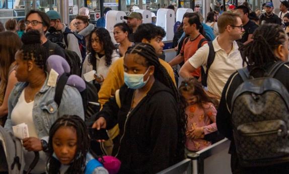 امریکا کا ہنگامی انتباہ، مشرقِ وسطیٰ کے 14 ممالک فوری خالی کرنے کی ہدایت