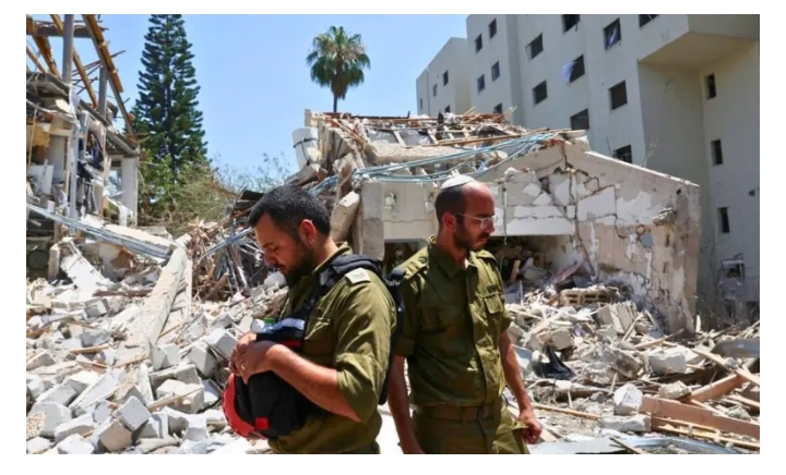 ایران  کا بھرپور جوابی وار: تل ابیب میزائلوں کی زد میں، درجنوں اہداف نشانہ بننے کا دعویٰ 