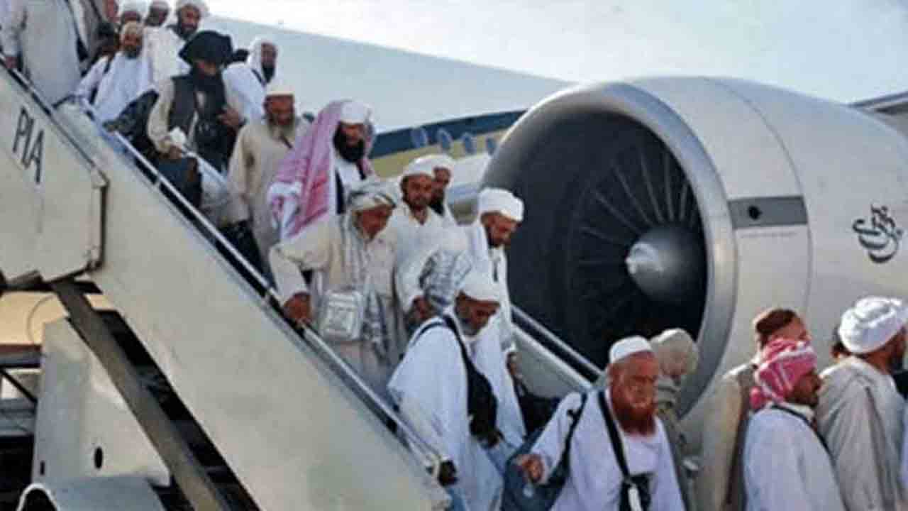 عمرہ زائرین کو 18 اپریل تک سعود یہ چھوڑنے کا حکم