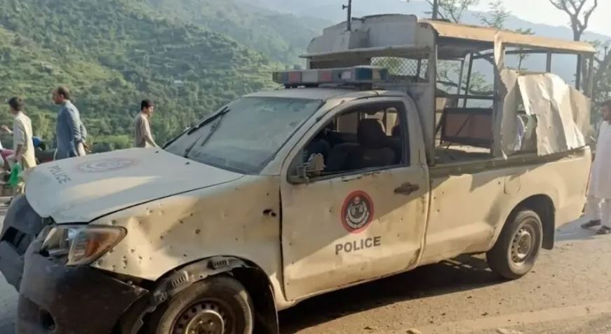 لکی مروت میں پولیس موبائل پر بارودی حملہ، اے ایس آئی سمیت پانچ اہلکار زخمی