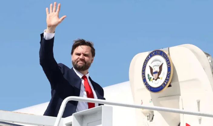 ایران-امریکہ مذاکرات تعطل کا شکار، جے ڈی وینس کا بھی دورہ پاکستان ملتوی