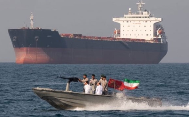 ہم سے چابیاں گم ہوگئی ہیں، آبنائے ہرمز نہ کھولنے پر ٹرمپ کی دھمکیوں کے جواب میں  ایران کا طنزیہ 