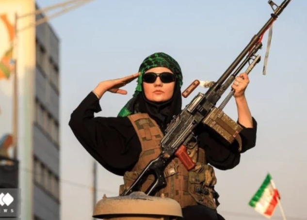 ایران جنگ بندی کی اختتام سے پہلے ایران میں حکومت کی حمایت میں ہونے والے مظاہروں میں اسلحہ بردار خواتین کی شرکت 