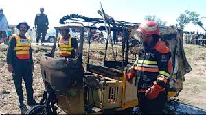 ملتان  میں روڈ پر مسافر رکشے میں سلنڈر پھٹنے سے 3 جاں بحق 14 شدید زخمی