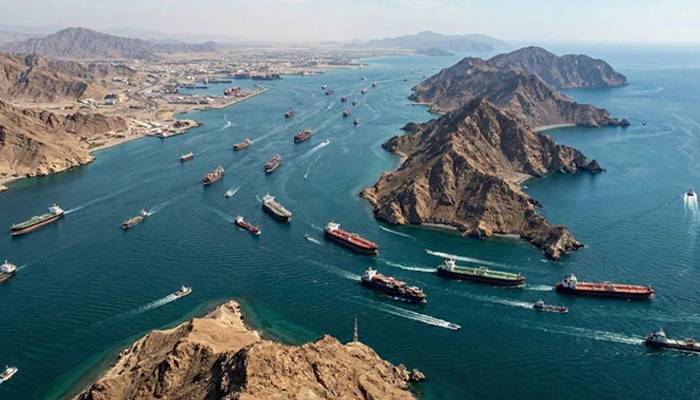 آبنائے ہرمز سے انسانی ہمدردی  کی بنیاد پر جہازوں کے گزرنے کی منظوری۔