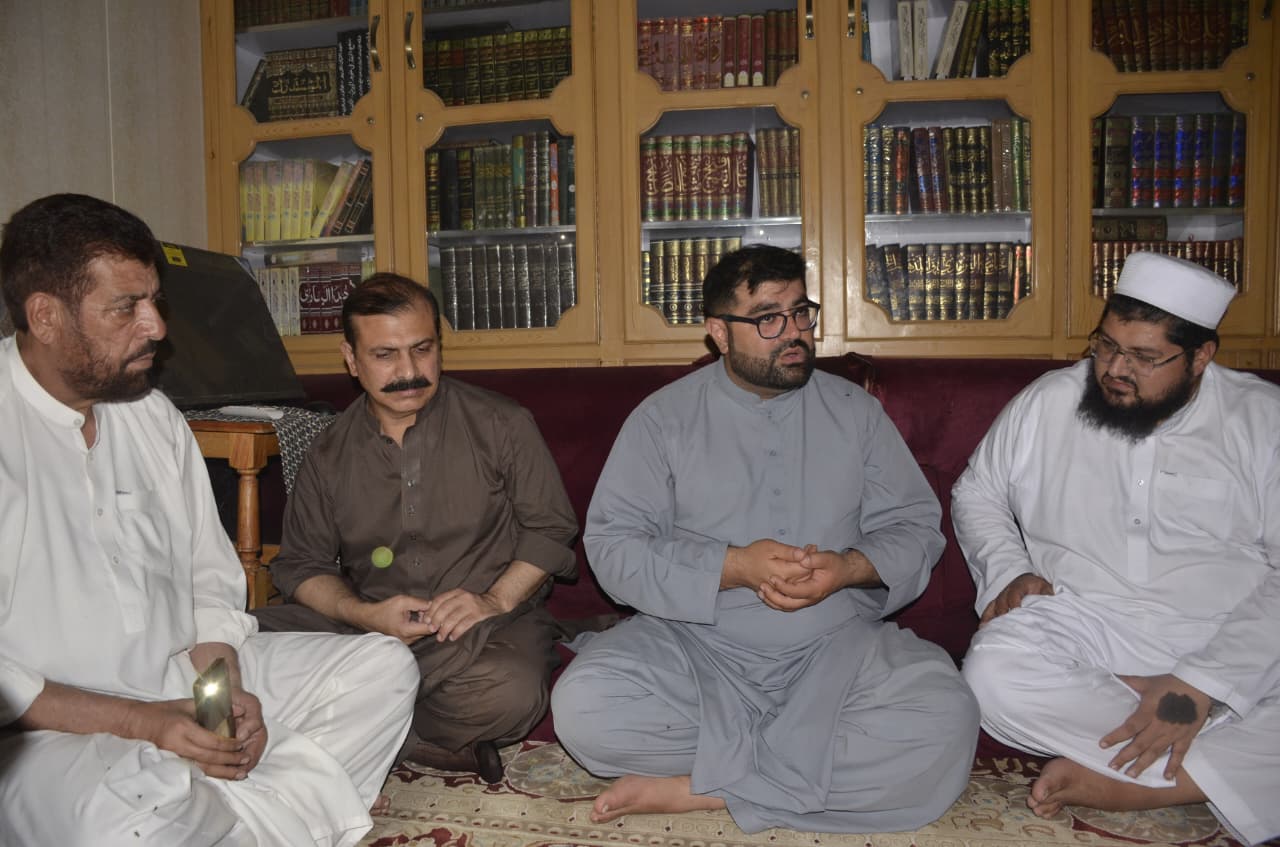  ایمل ولی خان کا مولانا محمد ادریس کے بیٹوں سے تعزیت کا اظہار، اسٹیبلشمنٹ اور پی ٹی آئی پر کڑی تنقید