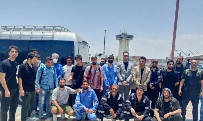 امریکی تحویل سے آزاد ایرانی عملہ کراچی پہنچ گیا، پاکستان نے اہم کردار ادا کر دیا