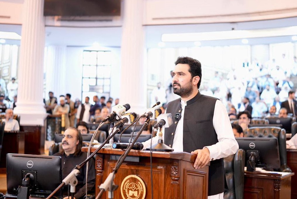 وزیراعلیٰ خیبر پختونخوا سہیل آفریدی کا بانی پی ٹی آئی سے ملاقات تک کسی بھی ڈرافٹ پر دستخط نہ کرنے کا اعلان۔