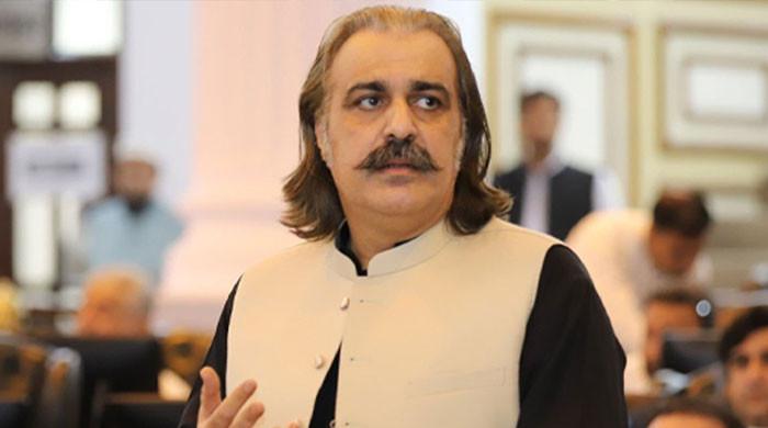 علی امین گنڈاپور نے بجٹ بحث کے دوران اپنی ہی حکومت پر تنقید کی اور  وسائل کی تقسیم اور ترقیاتی ترجیحات پر سوالات اٹھا دیے