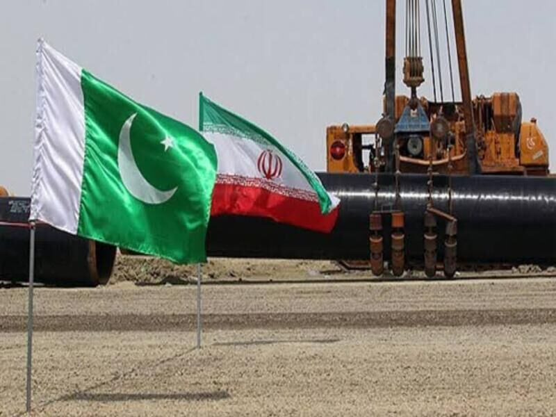 وفاقی حکومت کا بڑا فیصلہ، ایران سے سستی گیس اور ائل خریدنے پر غور شروع۔