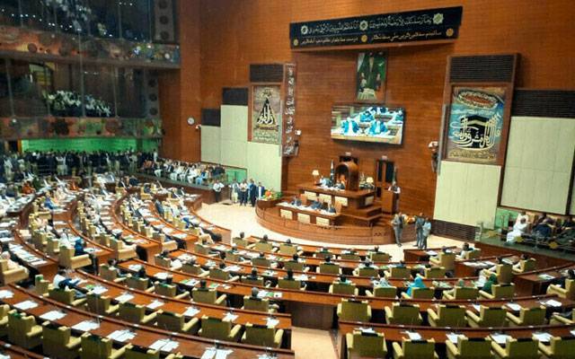 سندھ اسمبلی نے مالی سال 27-2026 کے لیے ساڑھے 3 ٹریلین روپے سے زائد کا بجٹ کثرتِ رائے سے منظور کر لیا۔