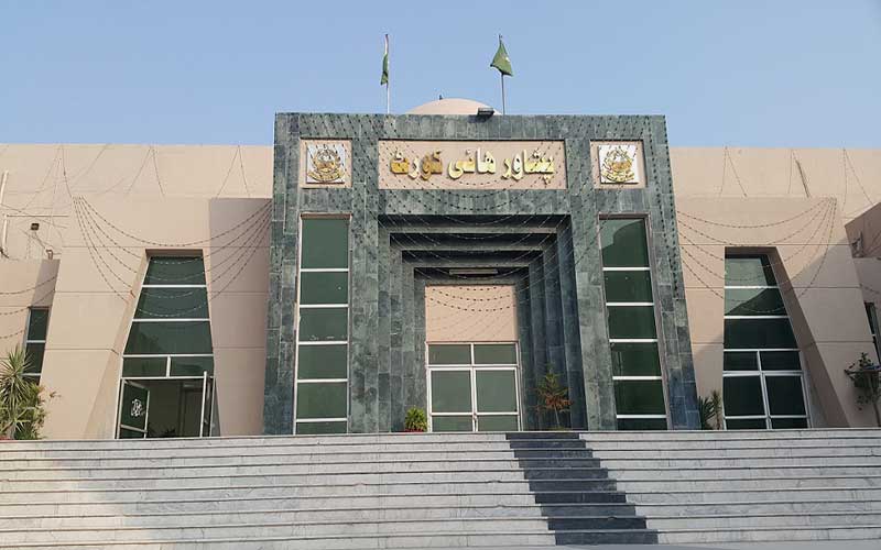 پشاور: قتل کیس کی تفتیش میں غفلت پر تفتیشی افسر ہدایت اللہ کو 10 سال قید کی سزا۔