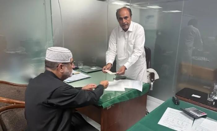 قومی اسمبلی سے استعفے کے بعد بڑا قدم، اختر مینگل نے لاکھوں روپے سرکاری خزانے میں جمع کرا دیے