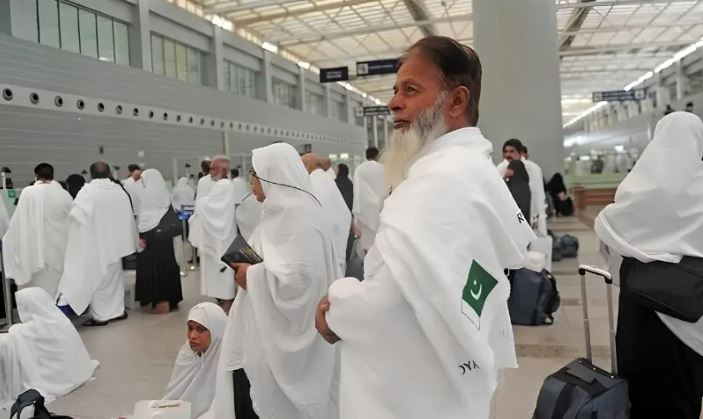 حج کے خواہش مندوں کے لیے بڑی خوشخبری، نئی بچت اسکیم کا اعلان حج بکنگ کا نیا طریقہ آگیا، صرف 10 فیصد رقم سے رجسٹریشن
