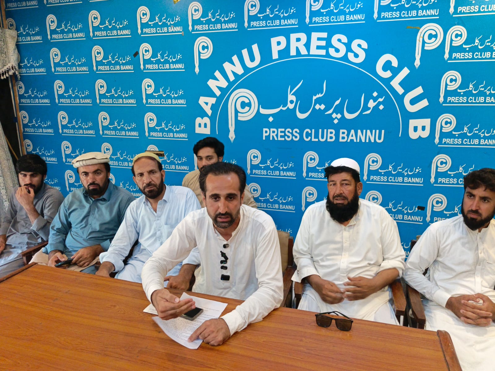 بنوں بکاخیل یوتھ جرگہ کا صحت کے منصوبوں میں مبینہ بے ضابطگیوں کے خلاف احتجاج