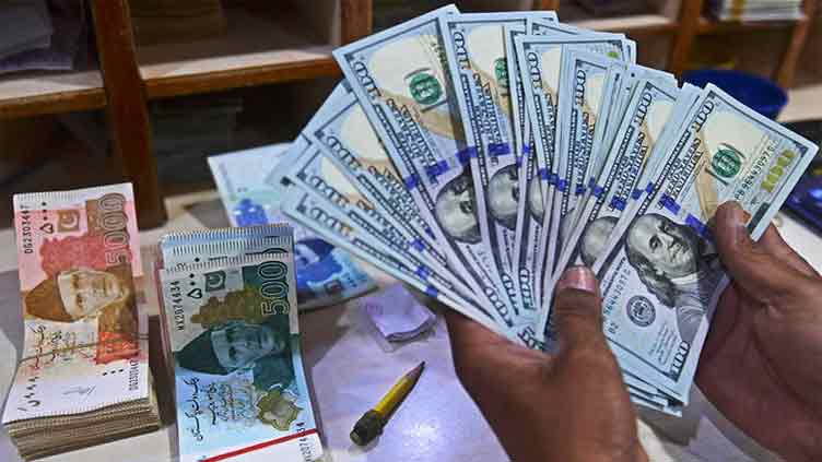پاکستان نے گزشتہ مالی سال کے دوران 16.2 ارب ڈالر کا غیر ملکی قرض حاصل کر لیا۔