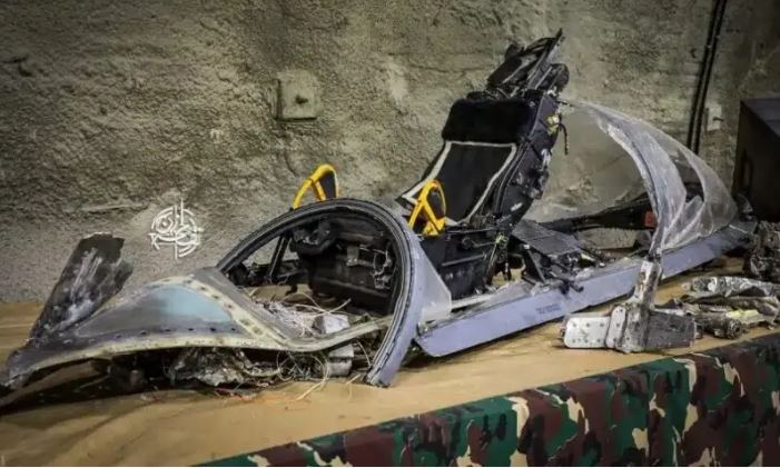 ایران میں امریکی جنگی طیاروں اور ڈرونز کا ملبہ نمائش کے لیے پیش، ایف 15 کی باقیات نے سب کی توجہ حاصل کرلی