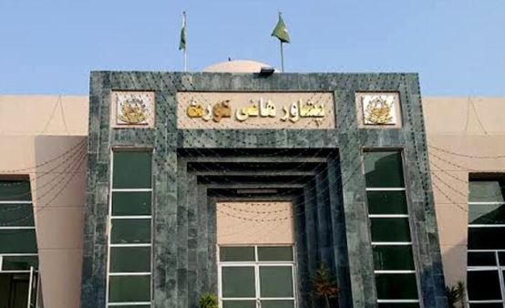 پشاور ہائیکورٹ میں ججز کی تعداد مزید کم، 34 ہزار سے زائد مقدمات زیرِ التوا